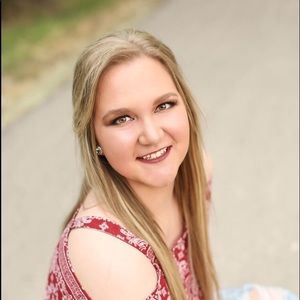 Meet your Posher, Madison